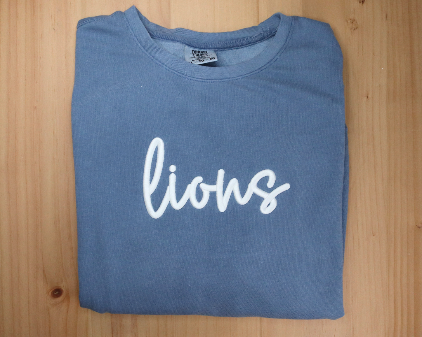 Lightweight Sweatshirt with Puff Cursive (chest only design)